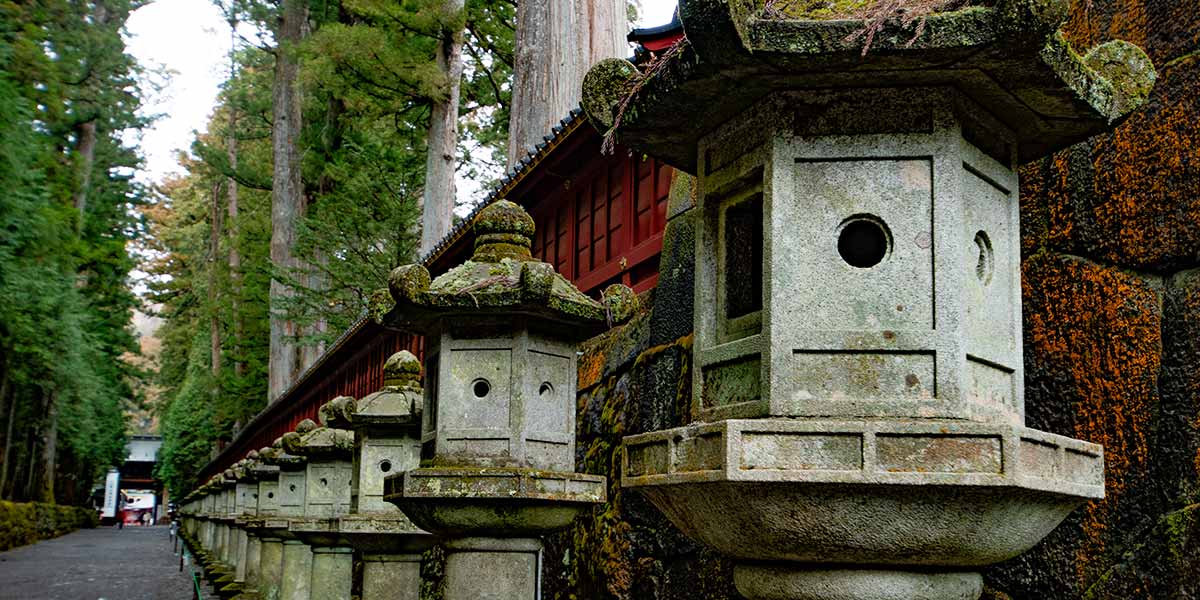 Things to do in Nikko: Stone Lantern Walkway